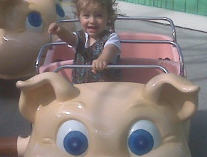 Elliot In the Piggy Parade